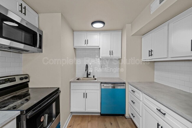 Photo - 1395 St Jean St