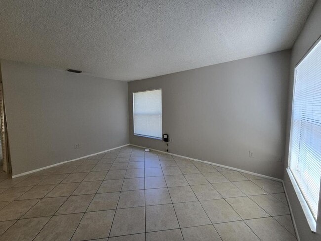 Photo - 7389 Canterbury St