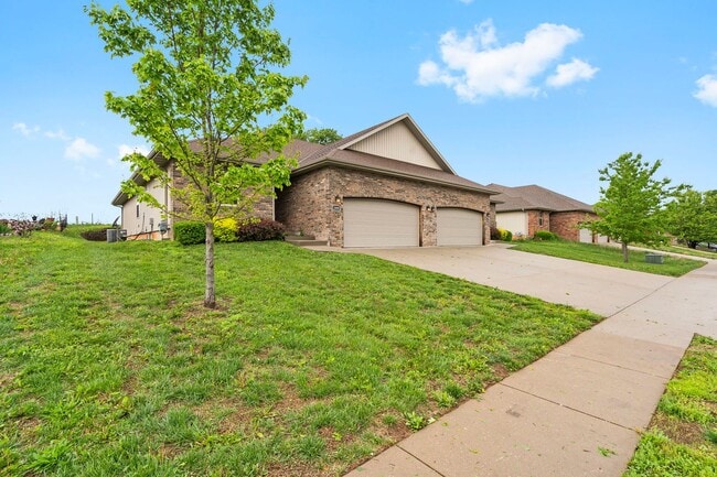 Photo - 1009-1011 N 26th Unit 1009