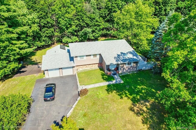 Photo - 26 Terri Lee Ln