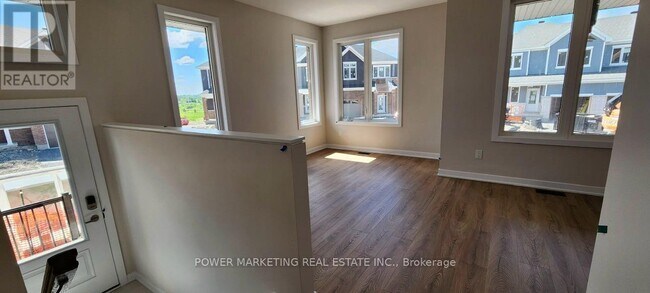 Photo - 139 Beebalm Cres