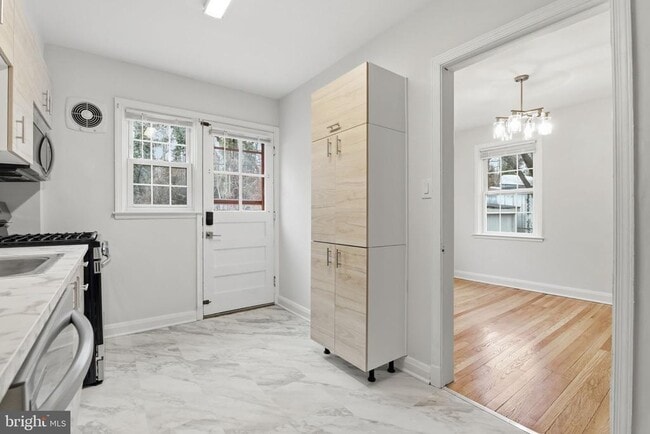 Photo - 182 Cherrydell Rd