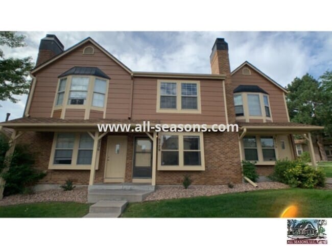 Building Photo - Rockrimmon Area 2 Bedroom 2 Story Townhome...