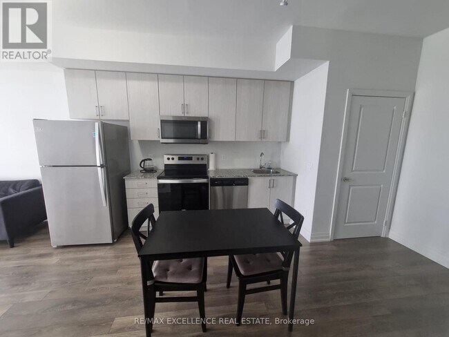 Photo - 10 Meadowglen Pl Unité 707