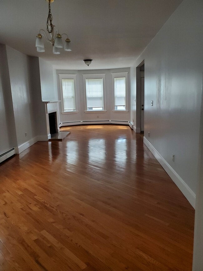 Building Photo - 491 Whalley Ave Unit 1st Fl