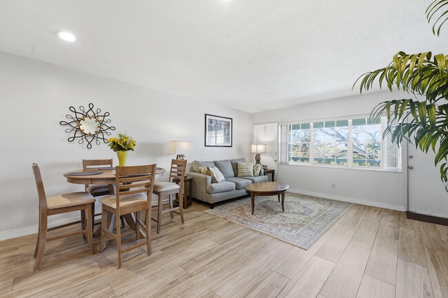 Photo - 5208 NE 24th Terrace Unit F314