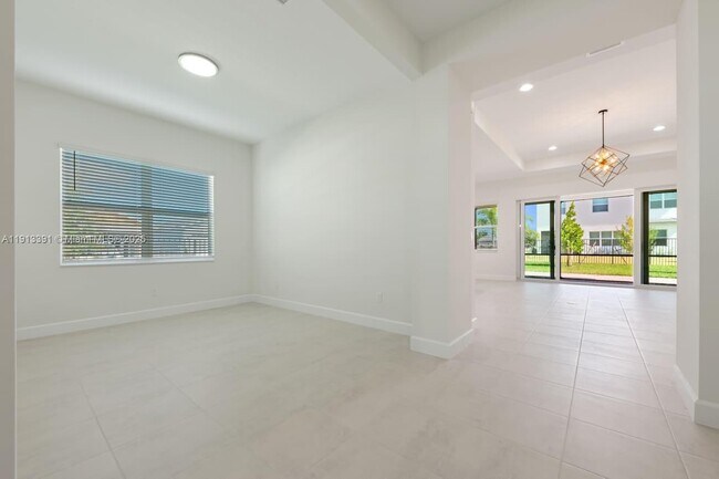 Photo - 5786 Aleppo Pne Pl Casa