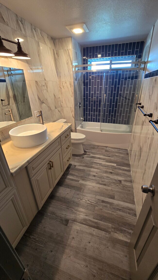 Photo - 10190 Doolittle Dr