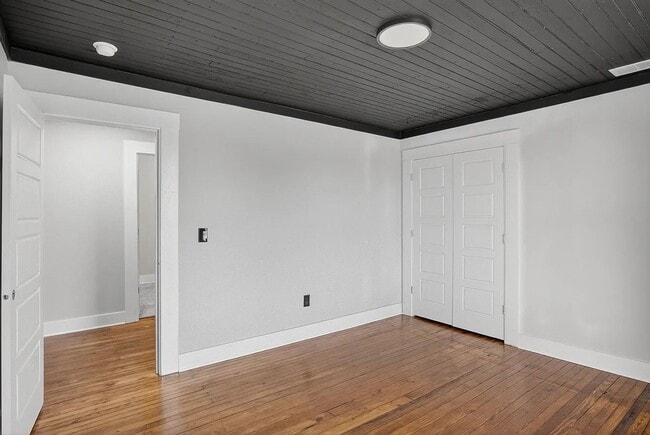 Photo - 124 N Mecklenburg Ave