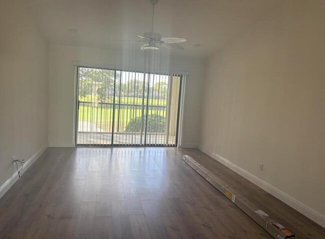 Photo - 1112 Keystone Dr Unit E