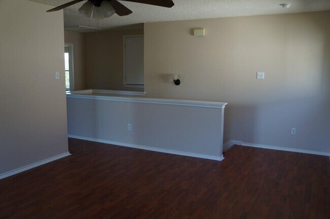 Photo - 2704 Vinson Ct