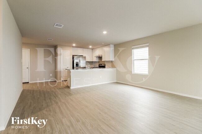 Photo - 13124 Thyme Wy