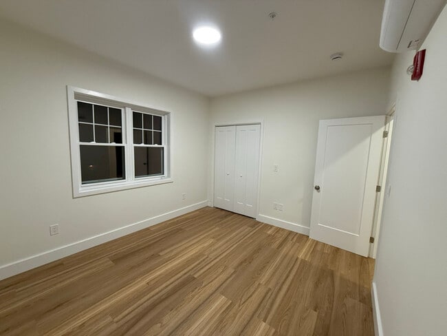 Photo - 124 Abbott St Unidad 302