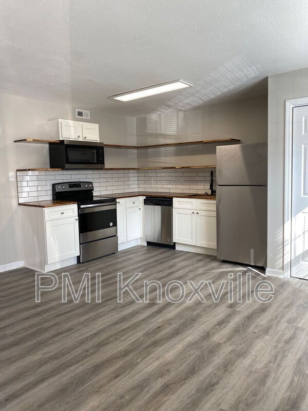 Photo - 123 Ingersoll Ave Unit Apt 12