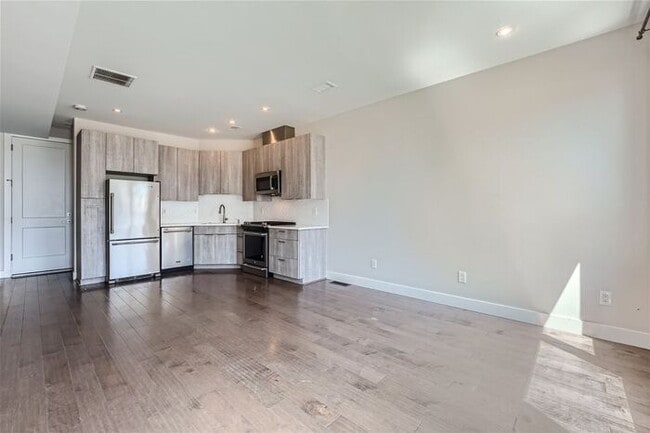 Photo - Luxurious 3br/3ba in RiNo + ROOFTOP PATIO!