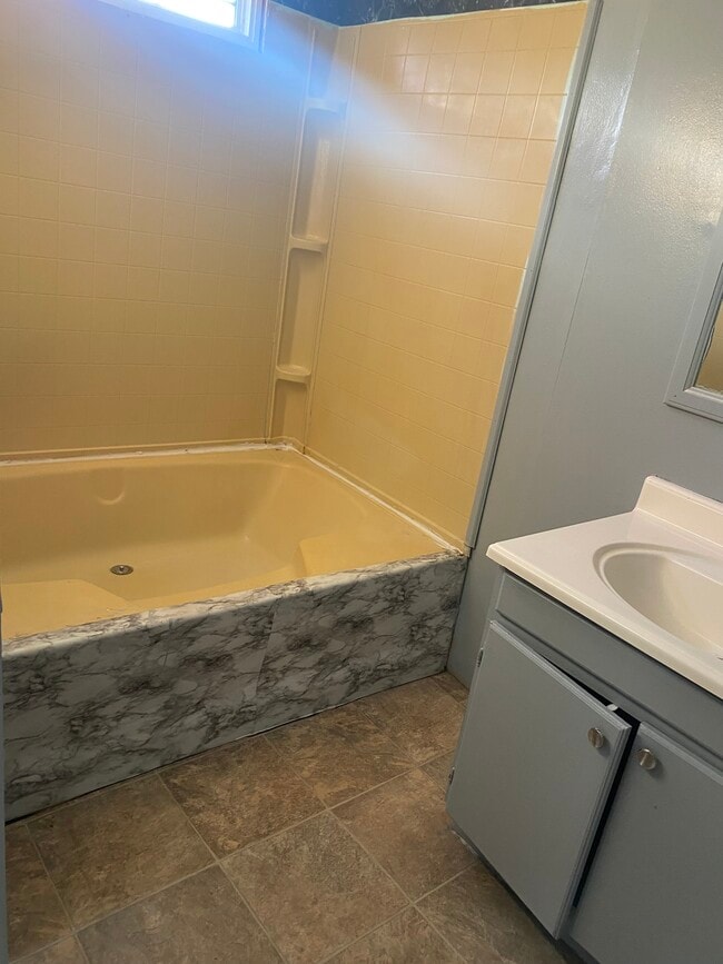 Photo - 13190 Hoosier Dr