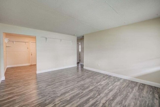 Photo - 1883 Dillone Ln