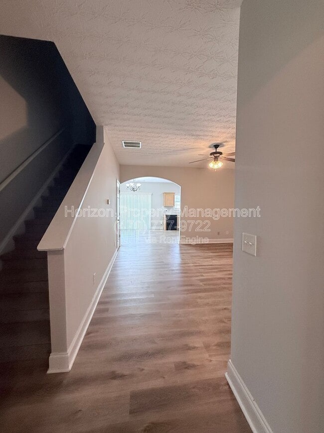 Photo - 72 Riley Pl Dr