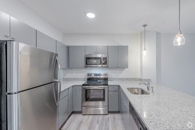 1 BR, 1 BA