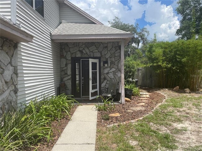 Building Photo - 9828 Bubbling Brook Ct