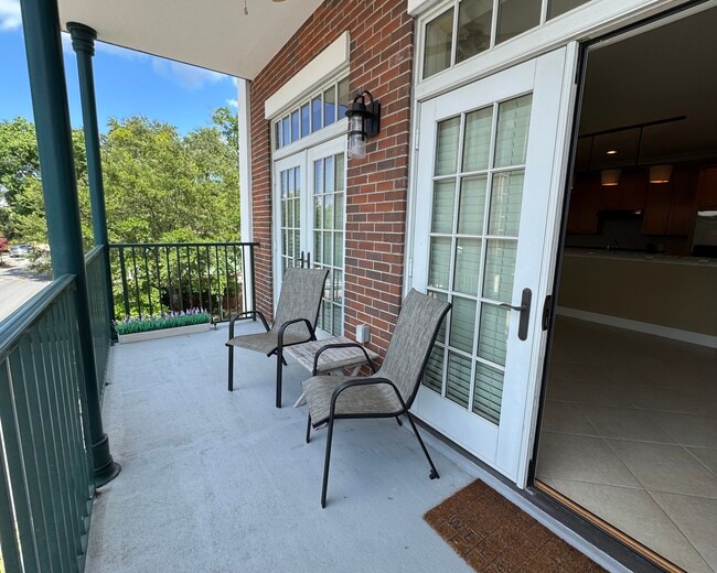 Photo - 415 E Romana St