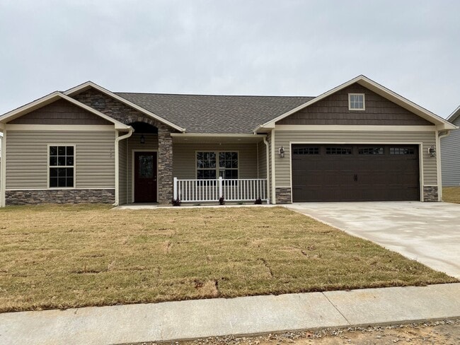 Building Photo - 128 Lincoln Dr