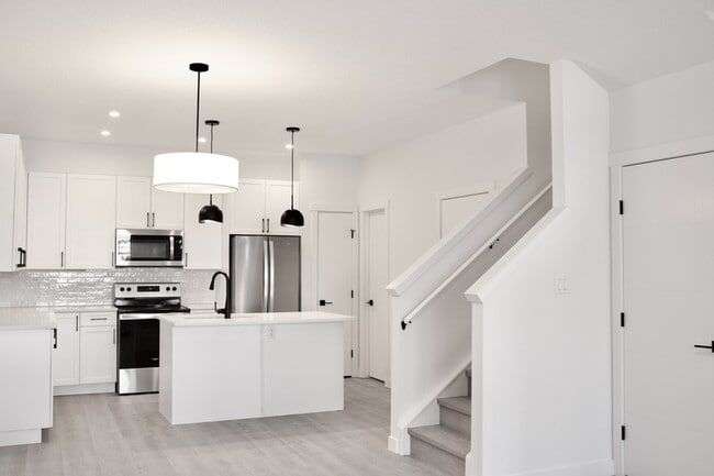 Photo - 9703 174 St NW