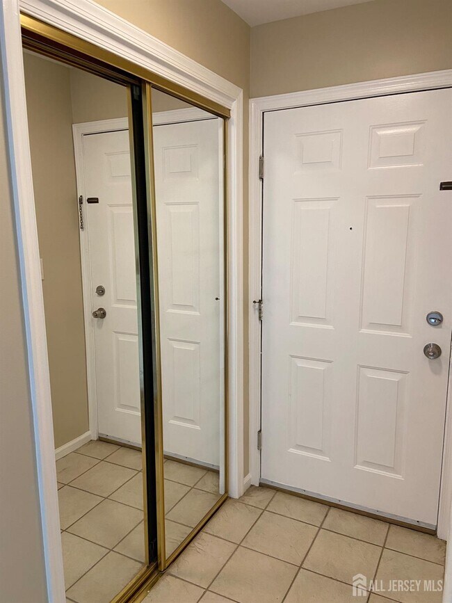 Photo - 224 Waterford Dr