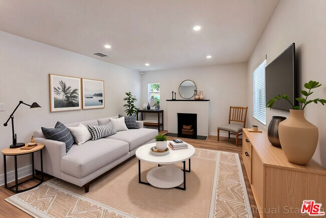 Photo - 1405 N Coronado St