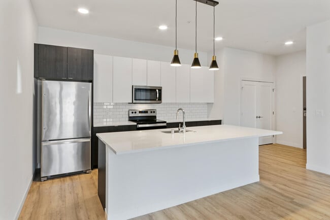 Photo - 5945 6th Ave