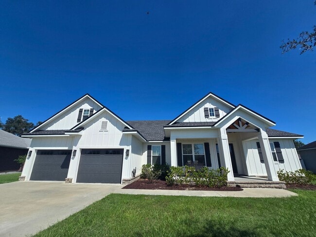 Beautiful 3-Bedroom, 3-Bath Home with Bonu... - Beautiful 3-Bedroom, 3-Bath Home with Bonu...