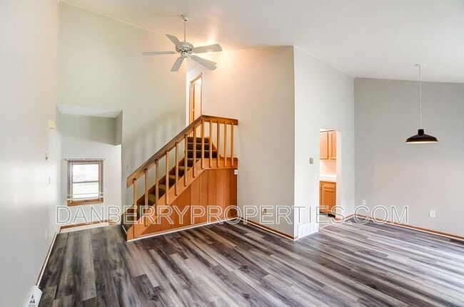 Photo - 3162 Kylemore Rd