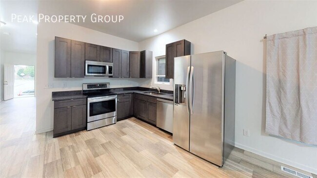 Photo - 417 E 18th Ave