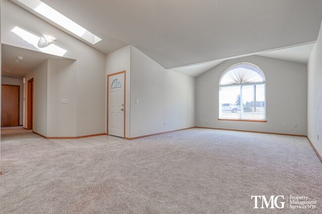 Photo - Ranch style 3 Bedroom Home In Country Setting With A/C And Paid Lawncare!!!