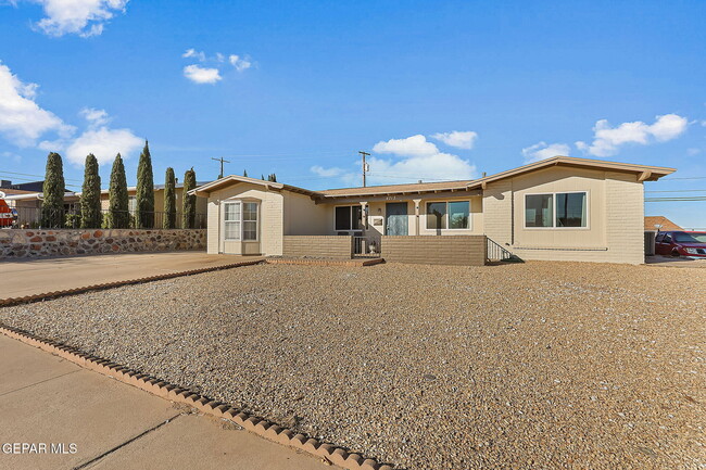 Photo - 4713 Sun Valley Dr