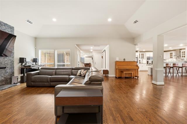 Photo - 6302 Warm Mist Ln