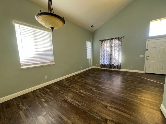 Photo - 4216 Heritage Ct