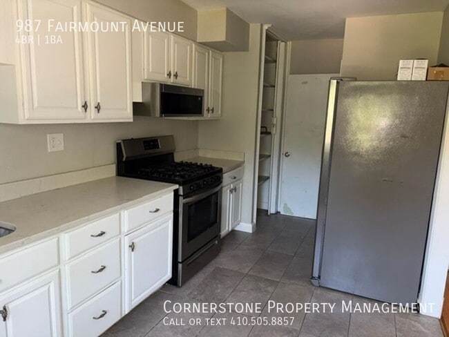 Photo - 987 Fairmount Ave