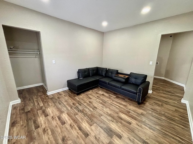 Living Room - 523 W Wayne St Unit 523