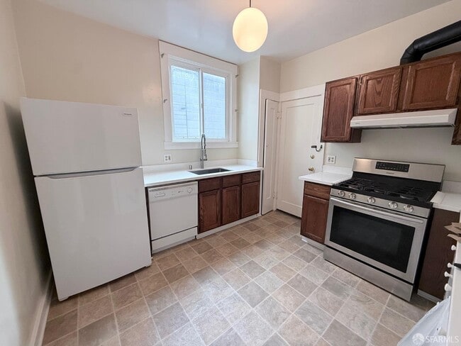 Photo - 1418 8th Ave