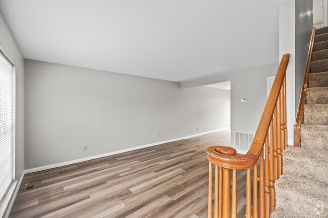 2 BR, 1.5 BA - 989-1,013 SF - Maple (Left Side)