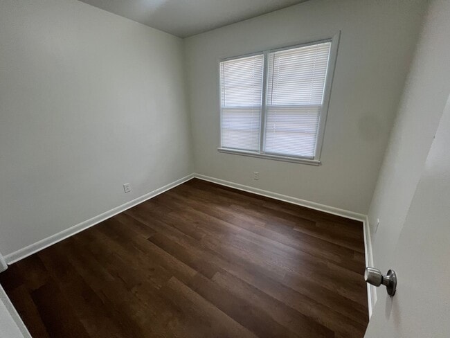 Photo - Spacious 2 bedroom townhome