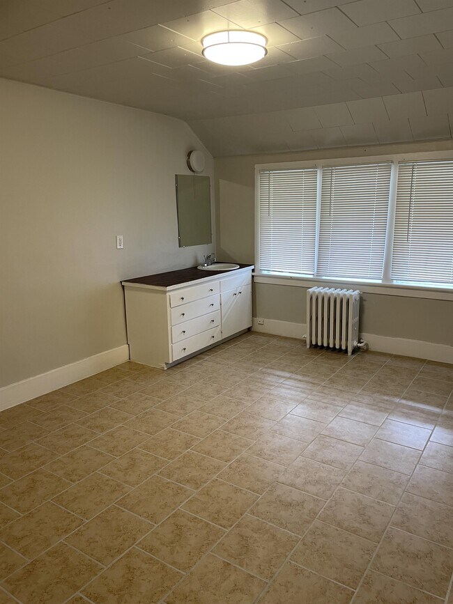 Photo - 423 2nd St NE Unit 216