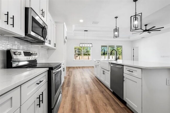 Building Photo - 6670 SW 13th Ln Rental