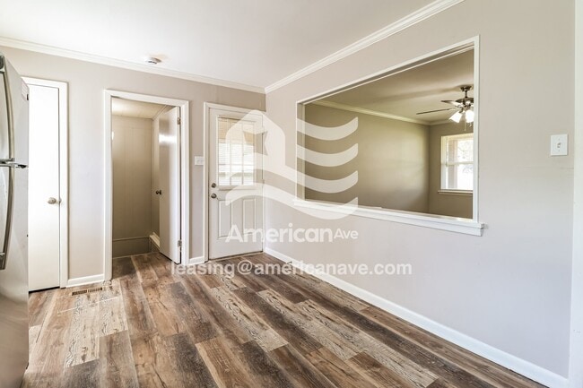 Photo - 501 Lindenhurst Dr