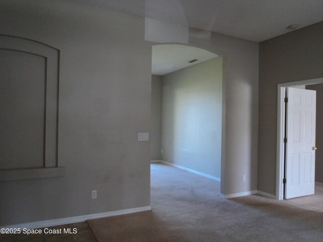 Photo - 1150 Cogan Dr