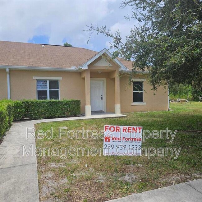 Building Photo - 19251 Tangerine Rd Rental