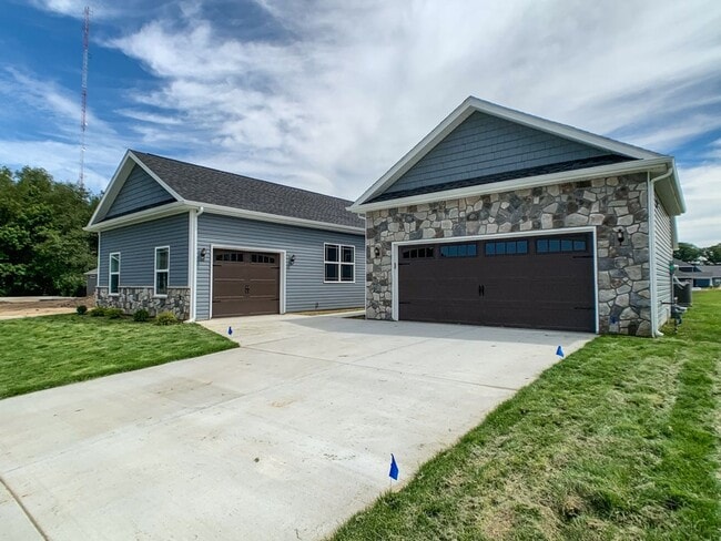 Photo - 5447 Crocus Dr