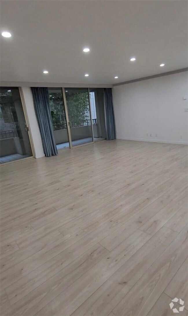 Building Photo - 1300 Midvale Ave Rental