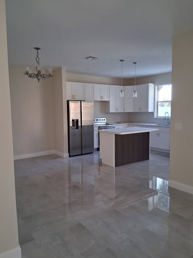 Photo - 19250 NW 22nd St
